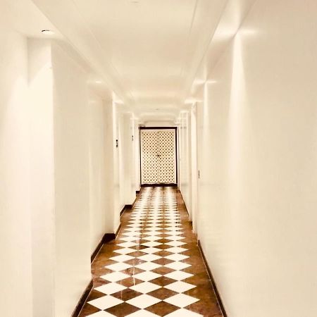 The Pinky Villa - Heritage Boutique Suites Ню Делхи Екстериор снимка