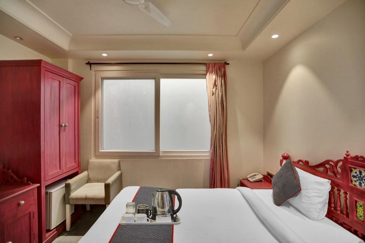The Pinky Villa - Heritage Boutique Suites Ню Делхи Екстериор снимка