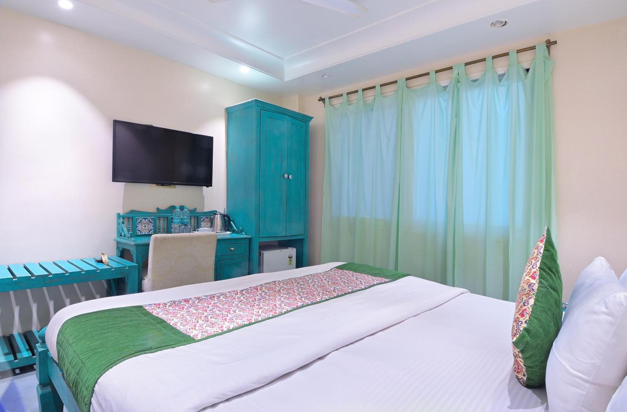 The Pinky Villa - Heritage Boutique Suites Ню Делхи Екстериор снимка