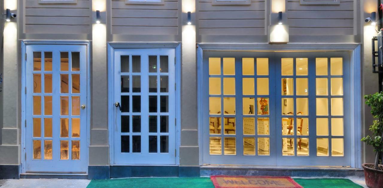 The Pinky Villa - Heritage Boutique Suites Ню Делхи Екстериор снимка